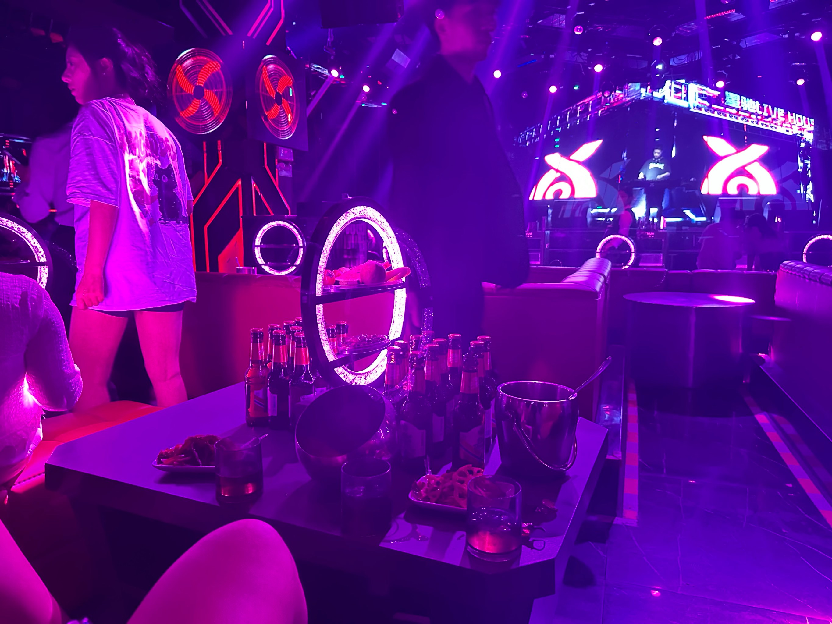 张家口商务KTV盛行-赤城县ktv预订